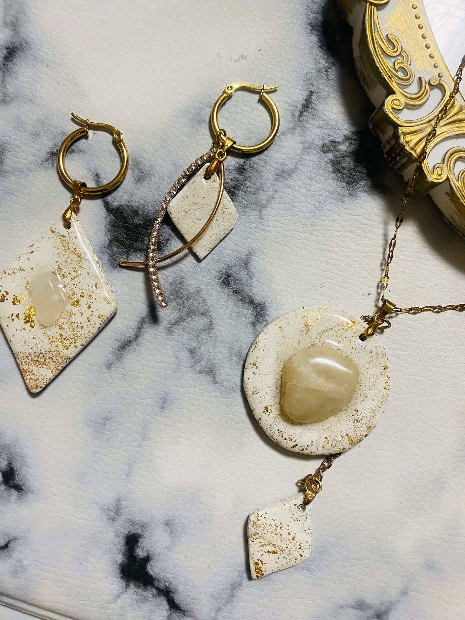 Brinco De Pedra Quartzo Glambox